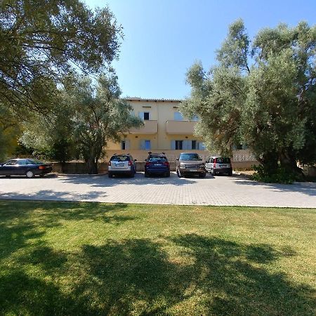Villa *Fryni*/5' From Sea & Center/Mountain View Frínion Екстериор снимка